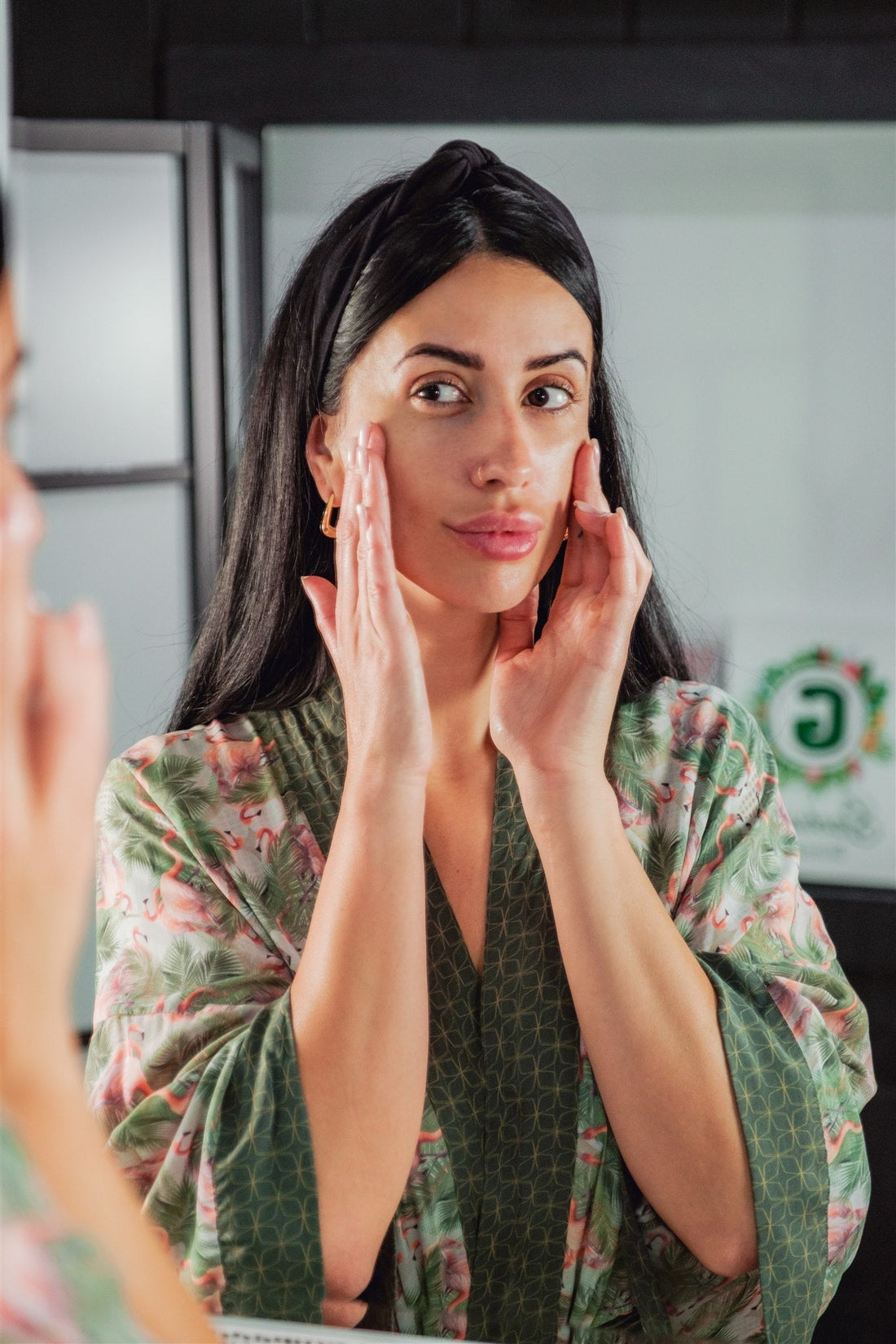 Embrace Natural Beauty: Discover the Anti-Aging Power of Açai